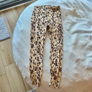 ⭐️Price firm! Fabletics | Mila high-waisted pocket leggings | S